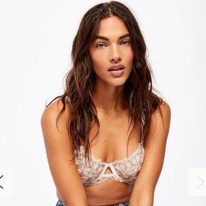 Gorgeous Daniella Underwire Bra NWT